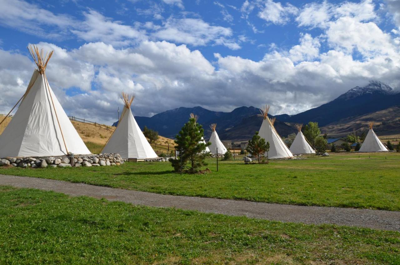 Dreamcatcher Tipi Hotel Гардинър Екстериор снимка