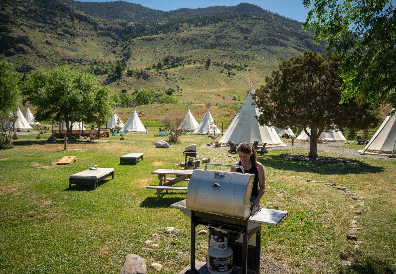 Dreamcatcher Tipi Hotel Гардинър Екстериор снимка