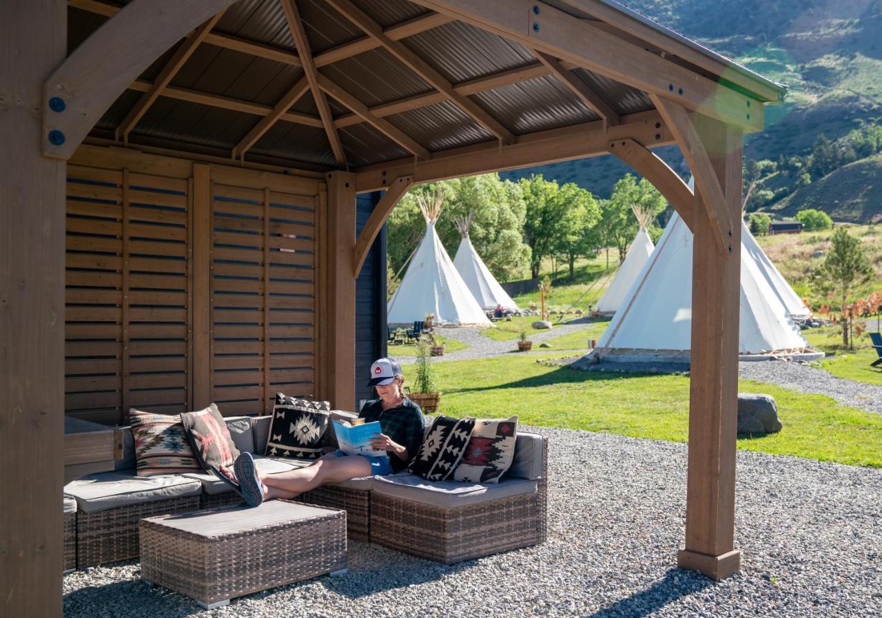 Dreamcatcher Tipi Hotel Гардинър Екстериор снимка