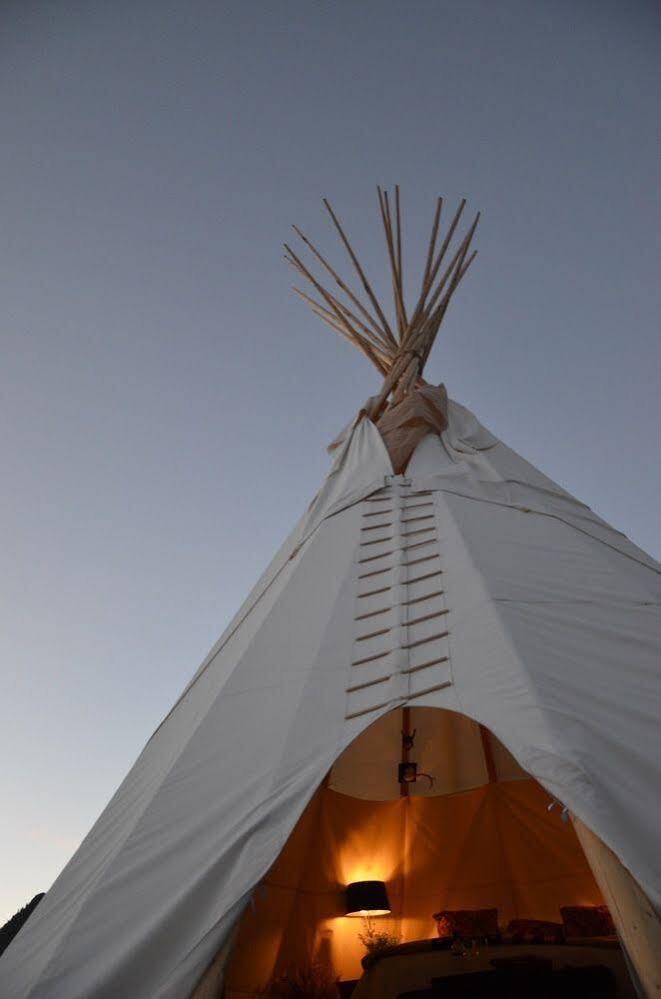 Dreamcatcher Tipi Hotel Гардинър Екстериор снимка